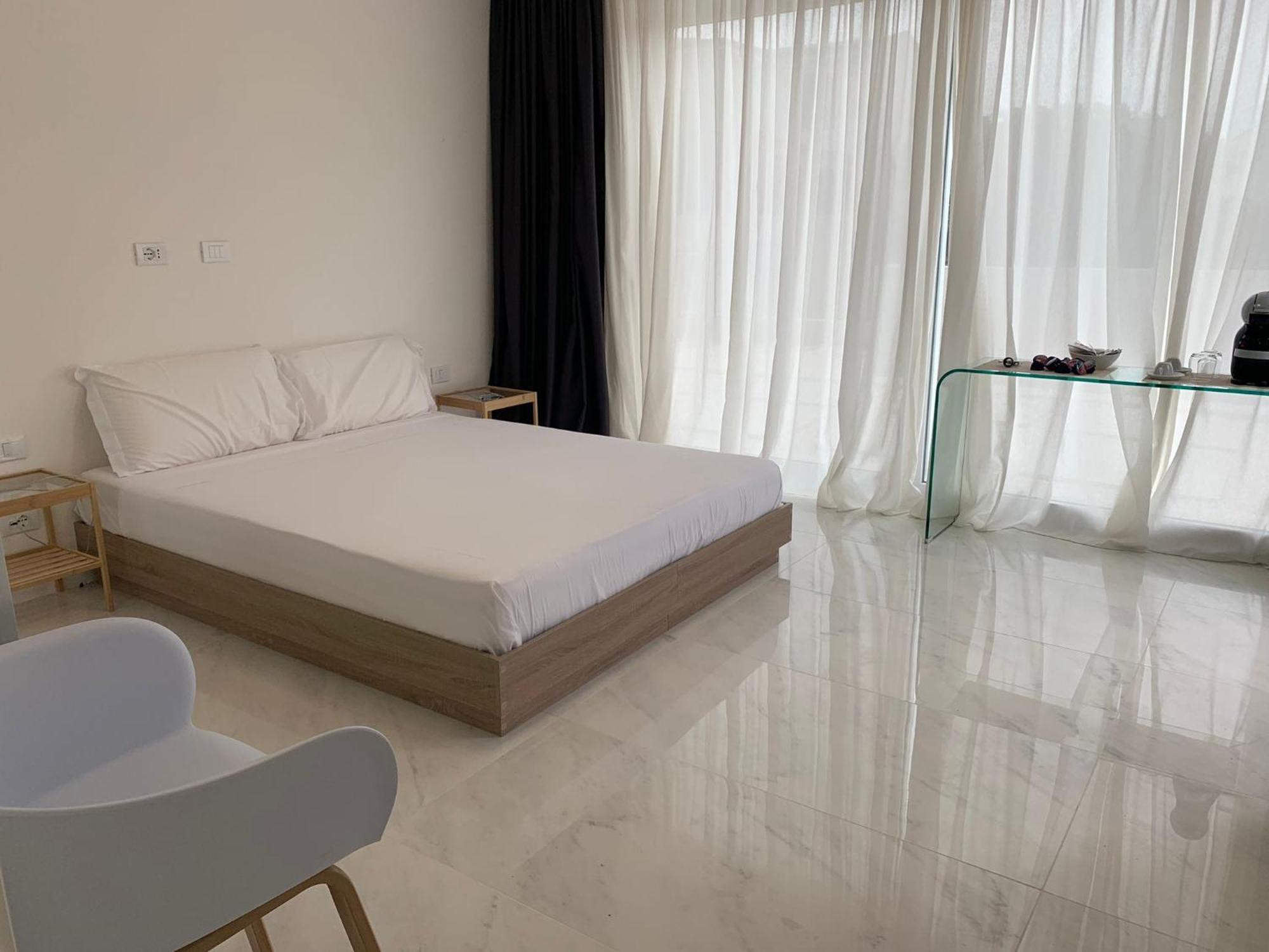 Smart Luxury Suites & Apartments Orosei Habitación foto